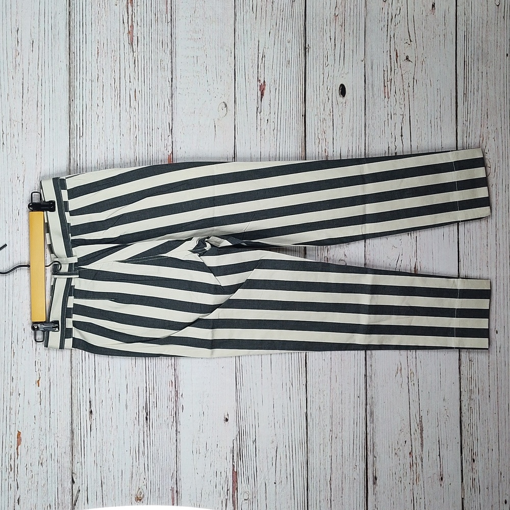 UNIQ Belted Striped Pants - Picture 10 of 12